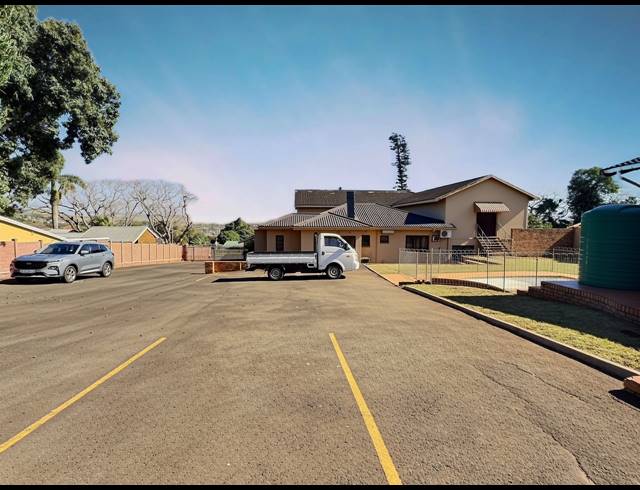 880M² BUILDING FOR SALE IN EMPANGENI CENTRAL